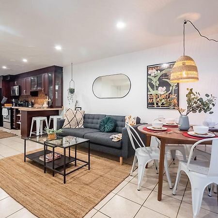 Basement Suite With Private Patio In Davenport Toronto Exterior foto